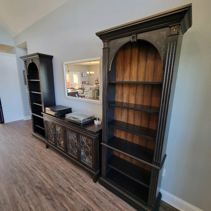 Hooker Furniture Seven Seas 84.5